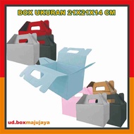 Box Size 21x21x14 cm Carrying Box/ Souvenir Box Cardboard/ POLOS