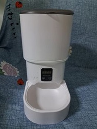 貓狗自動餵食器