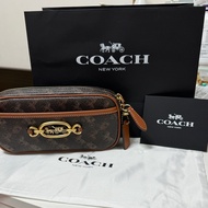 Coach 馬車圖案相機包