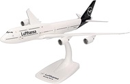 herpa 611930 Boeing 747-8, Intercontinental, Lufthansa Jumbo, Wings, Model Aeroplane with Base, Mode