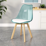 文記 - 簡約靠背實木腿塑料椅子(透明款*綠色)(尺寸:43*43*81CM)#M209012498