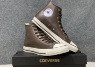 รองเท้าผ้าใบหุ้มข้อหนัง Converse all star