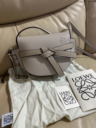 Loewe mini gate