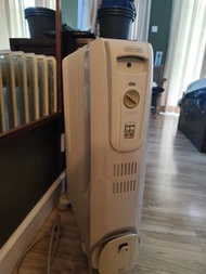 DeLonghi Oil Heater 充油式暖爐 KH770920