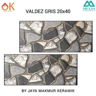 Keramik Motif Batu Alam Valdez Gris 20x40
