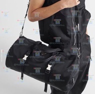 Prada普拉達prada旅行袋手提斜挎包 PRADA普拉達 Re-Nylon 金屬三角形徽標 9