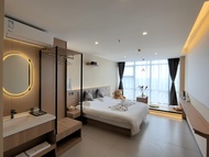 Happy Intelligent Lake Viewing Audiovisual Homestay (Changchun Beihu Wuyue Plaza Store)