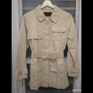 LV 米白短風衣外套