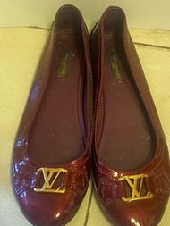 Louis Vuitton flat shoes