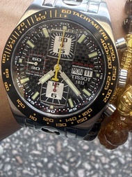 「【經典賽車魂】天梭 Tissot PRS 516 自動計時碼錶｜Valjoux 7750 機芯・黑碳纖維面盤 42mm 鋼帶款」 $4888