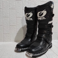 COD available for local cross shoes, cross protector shoes, adventure shoes