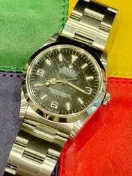 🧺洗衣街店🧺🌈🌈新返貨啦🌈🌈🖤💛原裝T-25貓鬚黑面💛🖤👍🏻玩味十足👍🏻🌕夜光已變微黃🌕木村佩戴 款式369 💜大熱款式😍 Rolex Explorer 1 14270 連原裝勞力士78360鋼帶👔3