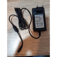 100-240v AC 50/HZ Adapter