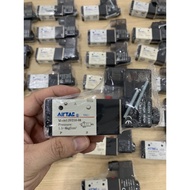 AIRTAC pneumatic solenoid valve 3V210-08, 220V (99%)