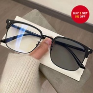 Photochromic Blue Light Glasses with Square Metal Frame, Unisex Retro UV400 Computer Eyewear Kacamat