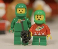 Lego (一次過兩款)  Minifigure Red And Green Astronauts  紅色及綠色 太空人
