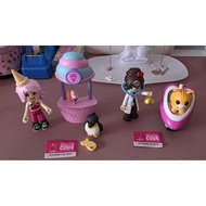 Preloved Adopt Me Playset Figures