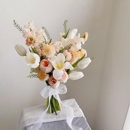 【鮮花】白膚粉色鬱金香庭園玫瑰韓式鮮花捧花
