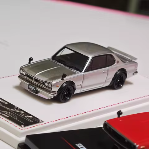 FH 1:64 Scale 2000GT-R KPGC10 Alloy Simulation Car Model Static Collection Decorated Holiday Gifts T