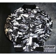 Áo khoác bomber dù phong cách Retro