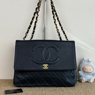 Chanel 貝嫂包 黑金浮雕LOGO拼菱格 羊皮 鏈條包 2開有卡
