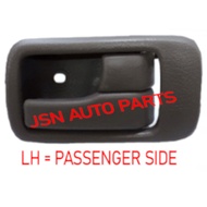 J05S04 DOOR INNER HANDLE ISUZU FVR33 FTR33 CXZ