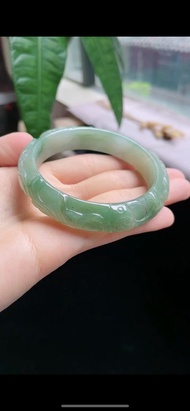 冰種 天然翡翠 緬甸 A玉 玉鐲 • 糯冰種翡翠雕花鐲