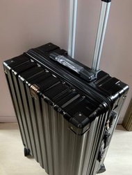 全新 28吋 行李箱 旅行行李喼 Luggage 托運行李箱 防暴行李箱