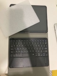 全新 ipad 11吋 保護套 連 藍芽鍵盤 (含touch pad)