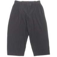 成色極佳的HOMME PLISSE ISSEY MIYAKE MIYAKE 七分褶襉錐形褲，炭灰色，2 碼，正品，男士