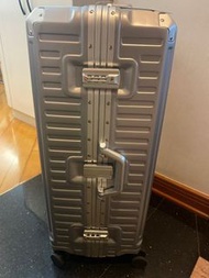 ELLE  28” 25-30kg  silver  baggage luggage suitcase  aluminium frame TSA lock 5 yrs warranty  全新行貨李箱