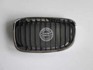 Suitable for BMW 1 Series E87 E88 116I 118I 120I 130I 135I Mesh Air Vent Front Grille