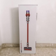 Brand New Dyson Cyclone V10 Fluffy Vacuum Cleaner SV12. Local SG Stock and warranty !!