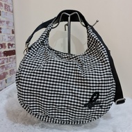 Plaid Jar-Shaped Shoulder Bag​ agnes b. Very Cute