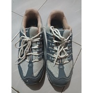 Hiking shoes size 43 asia