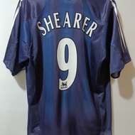 Vintage NEWCASTLE ( 󠁧󠁢󠁥󠁮󠁧󠁿 English Premier League ) 2004-2005 Away Soccer Jersey
