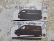 TINY UPS客貨車