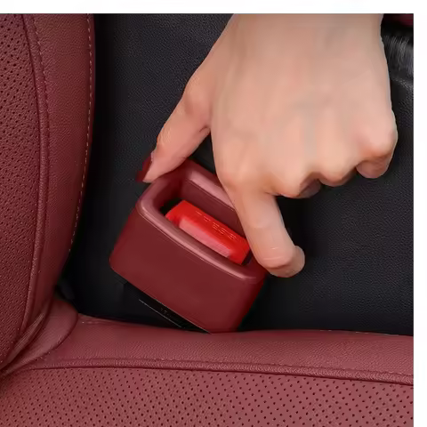 Seat Belt Buckle Holder, Silicone Auto Seat belt Buckle Booster, Keep the Seat Belt Buckle Upright a