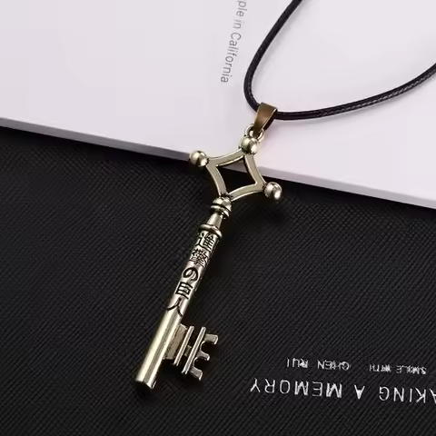 Attack on Titan Necklace Eren Key Shingeki No Kyojin Pendant Fashion Retro Anime Jewelry Men's Stree