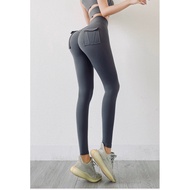 Cute women's gym yoga aerobic pants with box pockets
