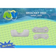 BRACKET TINE 1E6C85 - 13230