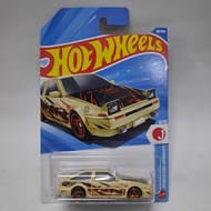 Hot Wheels Toyota AE86 Sprinter Trueno Case A 2027
