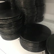 papan kek warna hitam