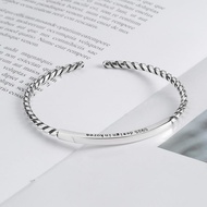 ✑Kilang penjualan langsung huruf retro sederhana terukir huruf gelang persegi standard S925 perhiasan gelang terbuka bor