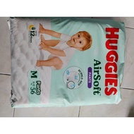 Huggies Airsoft Pants M-56pcs, Airsoft Tape L-50pcs