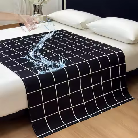 Waterproof Pad , Comfortable Waterproof and Washable Baby and Elderly Mattresses Soft and Skin Frien