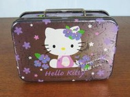 [佩姬蘇 古早期鄉村風老鐵盒]Sanrio正版-凱蒂貓Hello Kitty迷你手提箱行李箱二手台灣懷舊