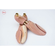 Shoe tree - Cedar Green Cedar wood Shoe shape keeps Shoe shape for a long time