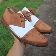ส่งฟรี 9Us 27cm รองเท้า Clarks Vintage Saddle Shoes Brogue Oxford Pre-owned Authentic