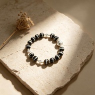 Black & White Single Line Medicine Agate Design Bracelet